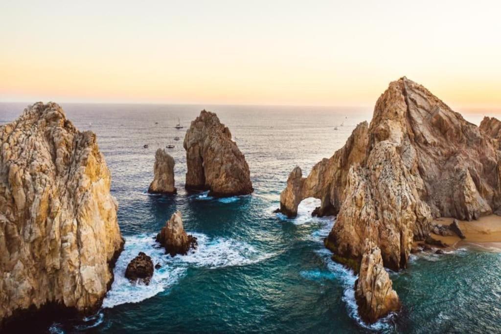 Vacay Condo Walk To The Beach Restaurants & Clubs Cabo San Lucas Eksteriør bilde